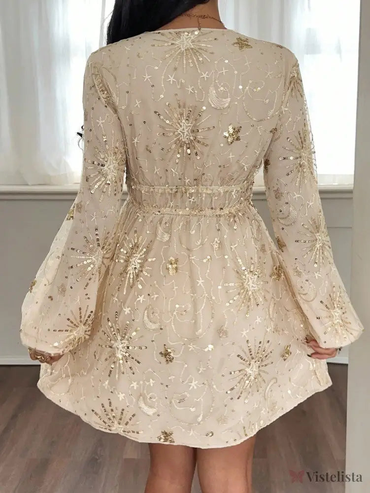 Vestido Curto Decote V Com Manga Longa E Bordado Brilhante