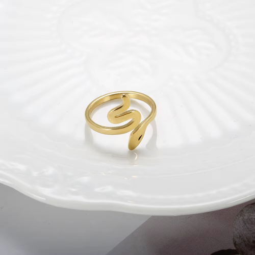 Anel Cobra Banhado a Ouro 18k