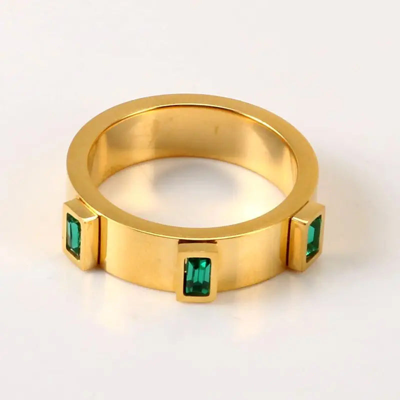 Anel com Zircônia Verde Banhado a Ouro 18K