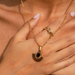 Colar com Pingente Pedra Natural Preta