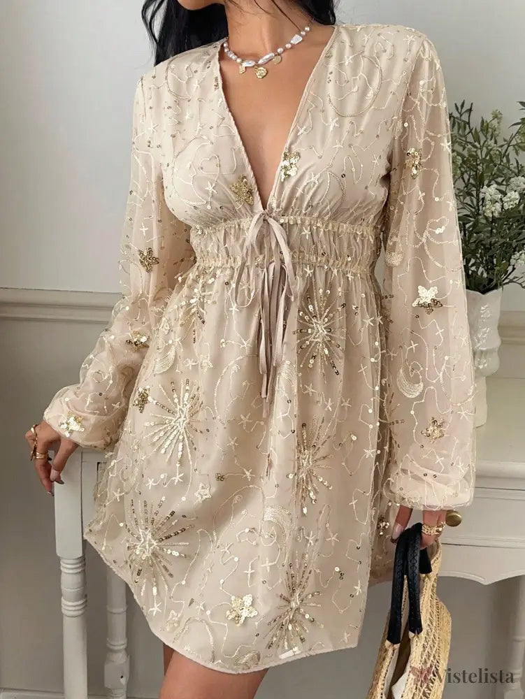 Vestido Curto Decote V Com Manga Longa E Bordado Brilhante