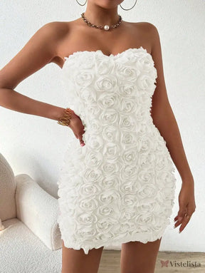 Vestido Curto Tomara Que Caia Com Flores 3D