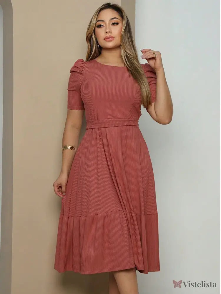 Vestido Midi Evasê Elegante Com Cinto E Babado Na Barra