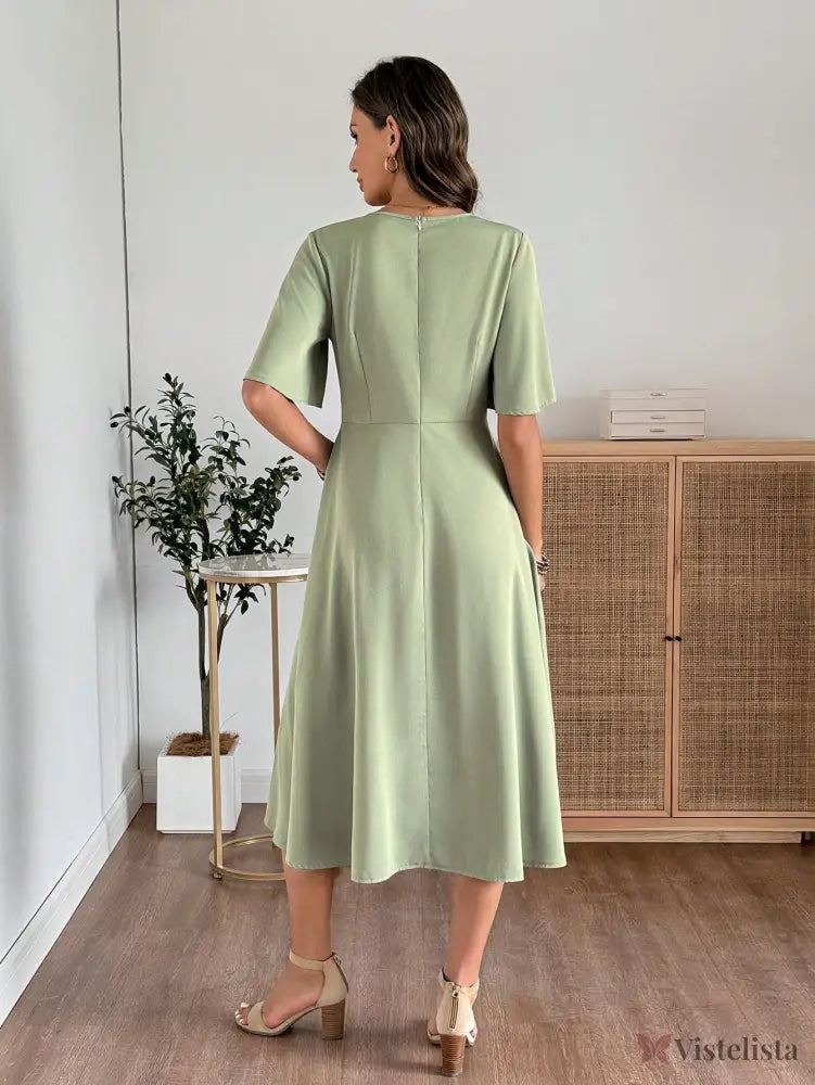 Vestido Midi Evasê Elegante Com Manga Flare