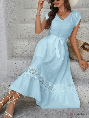 Vestido Midi Evasê Liso Com Cinto E Detalhe Rendado