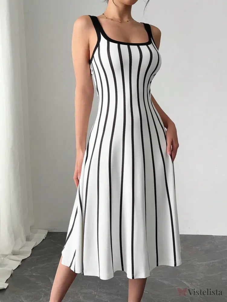 Vestido Midi Justo Listrado Com Decote Quadrado