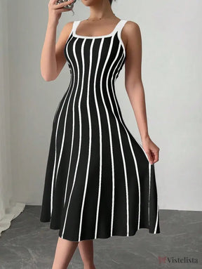 Vestido Midi Justo Listrado Com Decote Quadrado