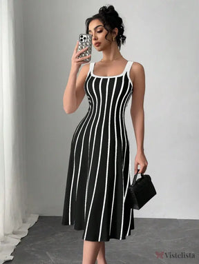 Vestido Midi Justo Listrado Com Decote Quadrado