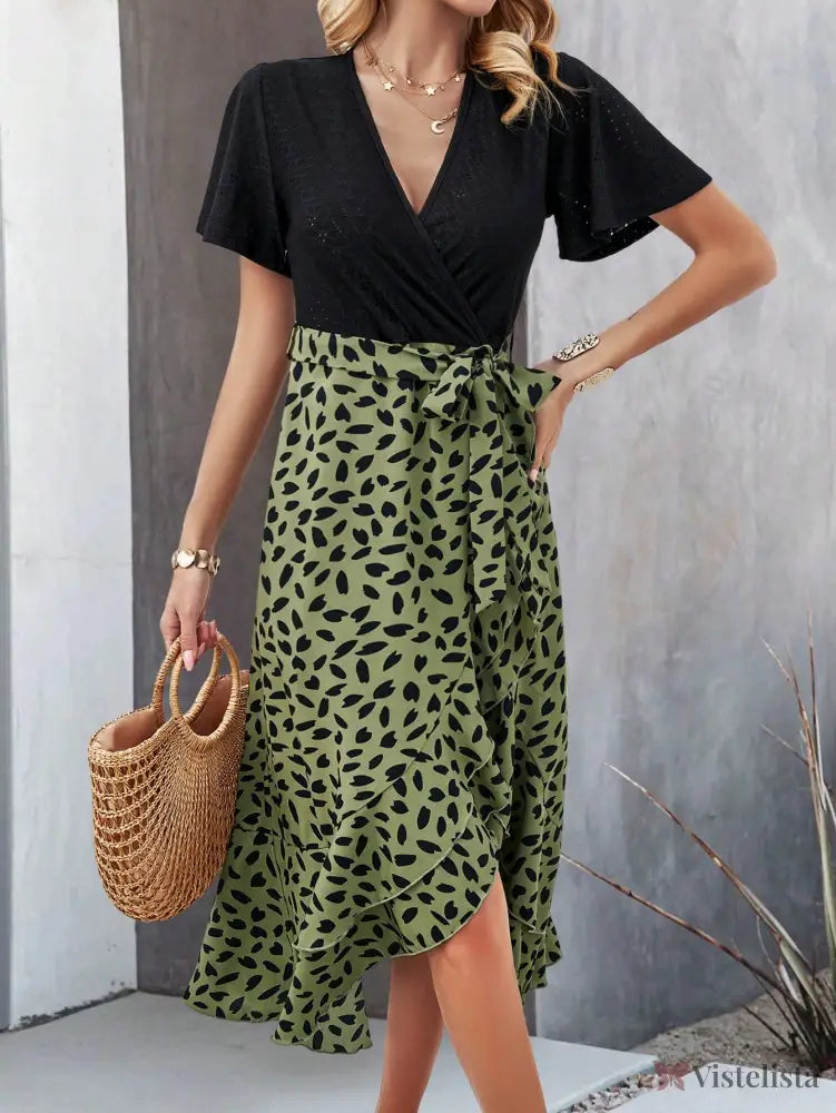 Vestido Midi Transpassado Com Saia Estampada